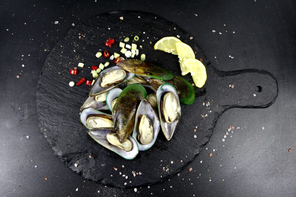 Buy New Zealand Green Lipped Mussels - 1kg online